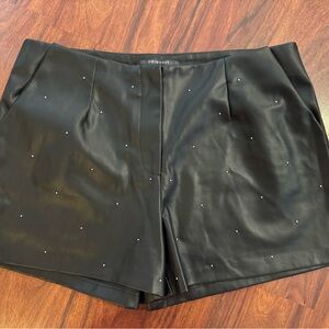 🪩 Primark Black Faux Leather Shorts